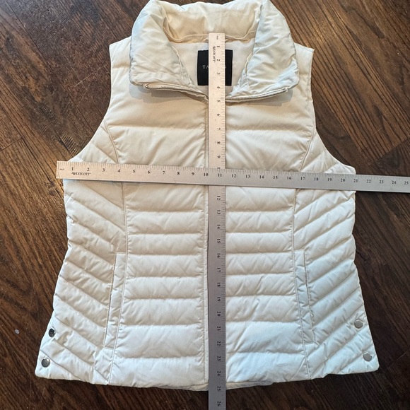 Talbots Quilted Ivory Down Puffer Vest - Picture 7 of 7